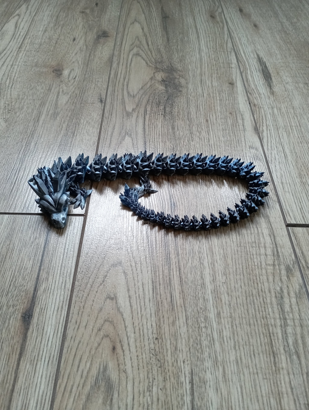 Duży kryształowy smok w kolorze storm shadow