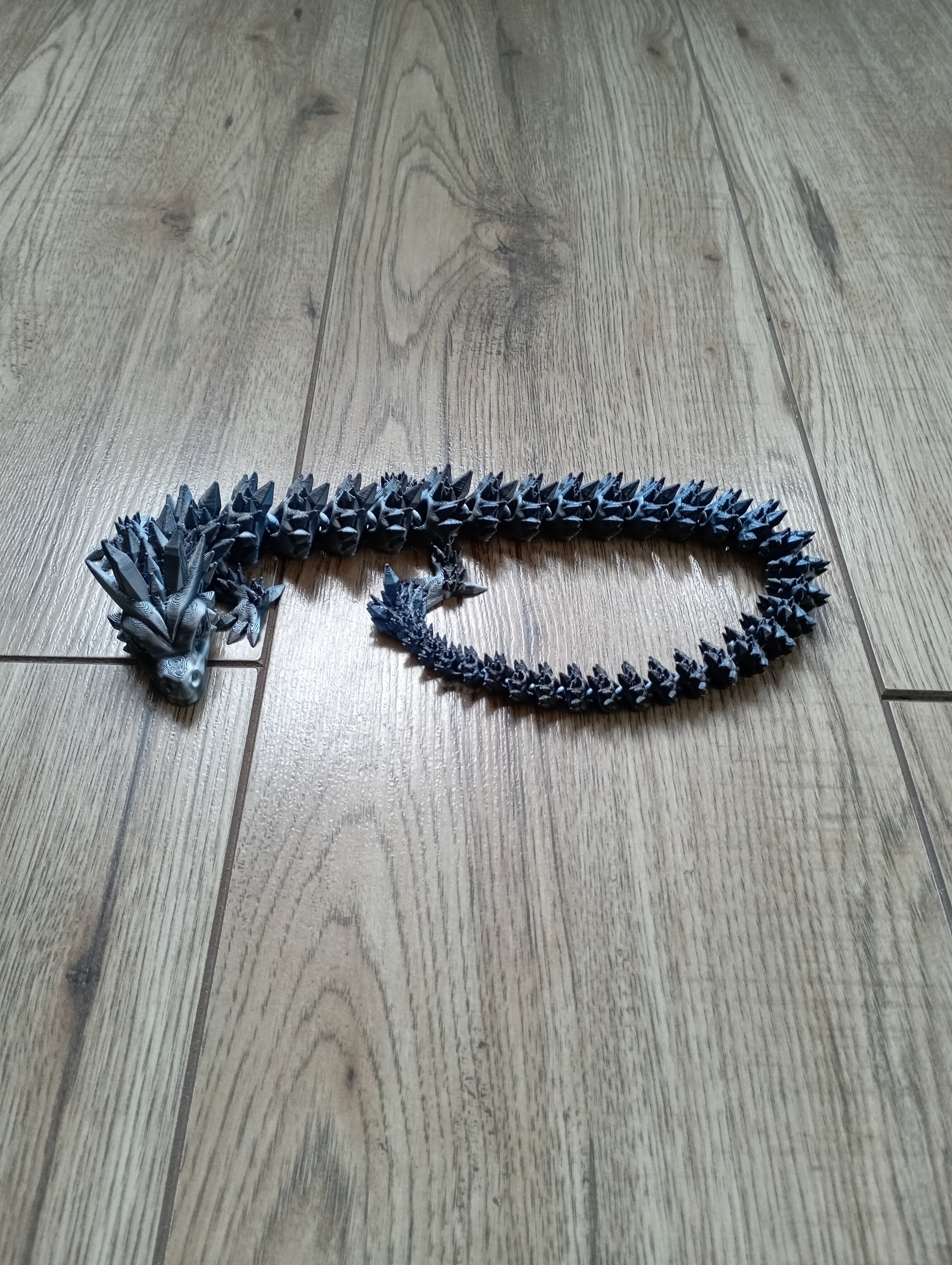 Duży kryształowy smok w kolorze storm shadow