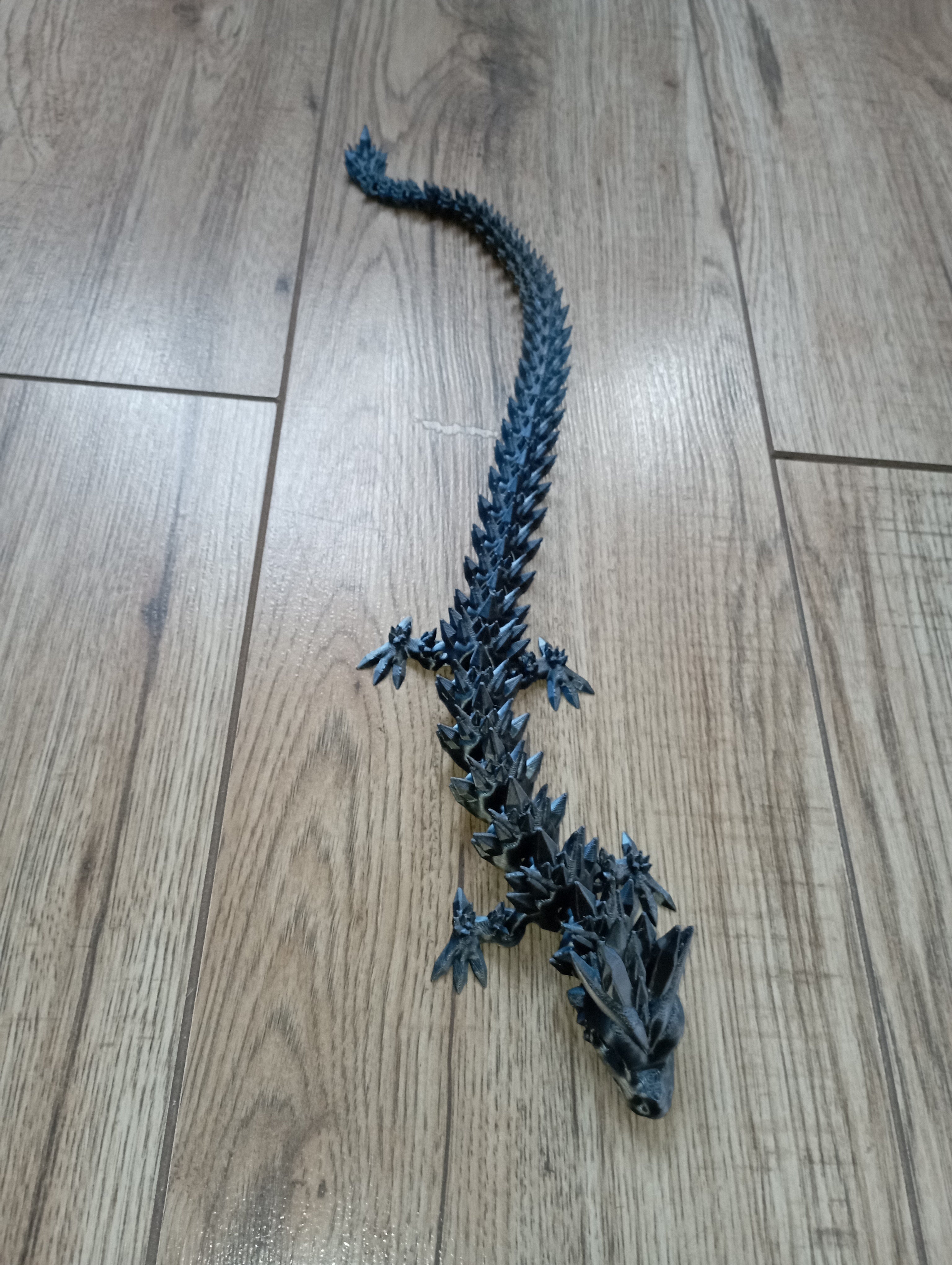 Duży kryształowy smok w kolorze storm shadow