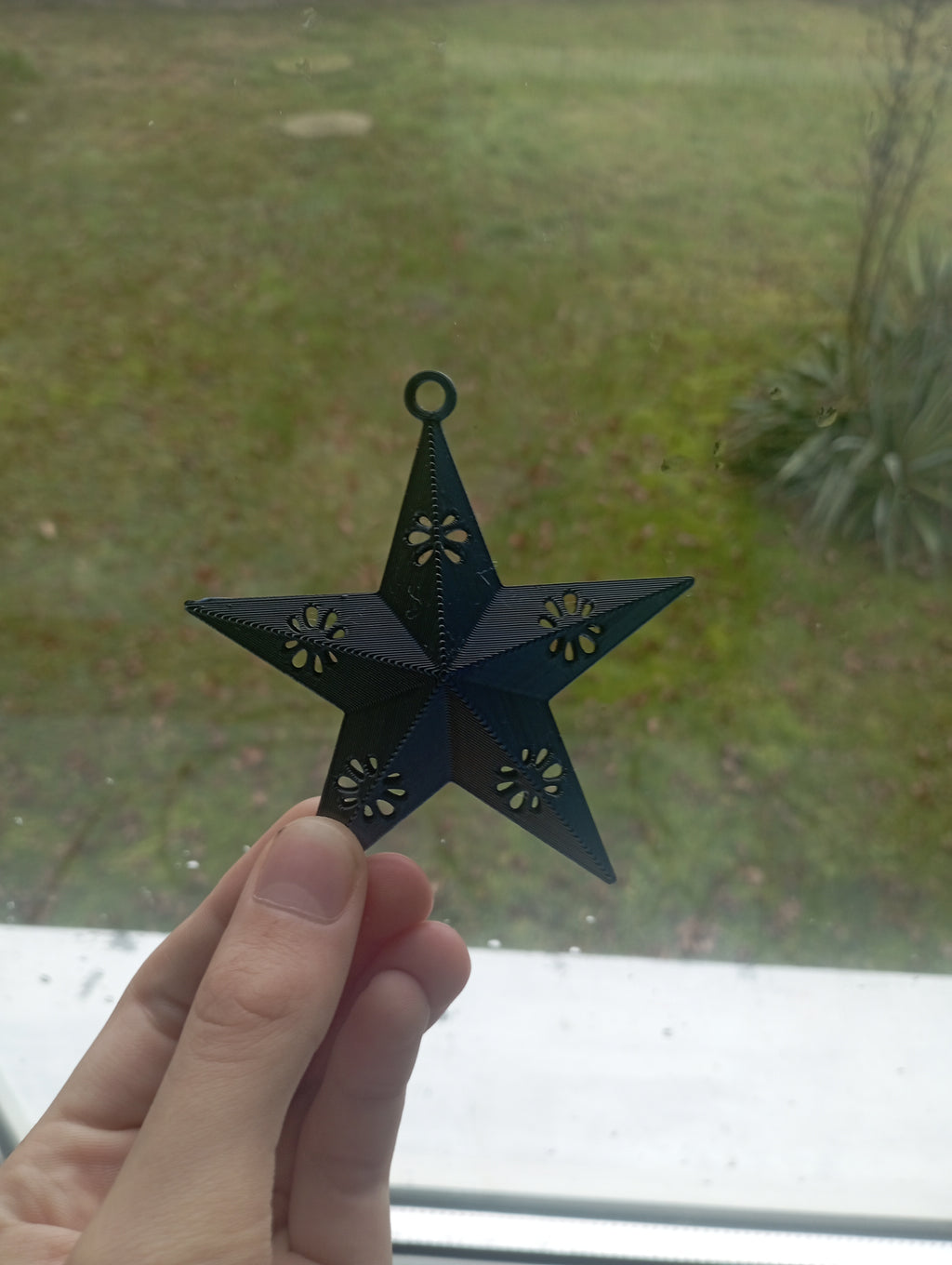 Bombka w kształcie gwiazdki na choinkę w kolorze storm shadow